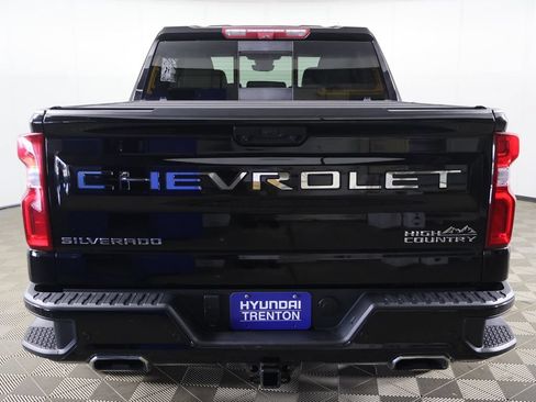 Used 2024 Chevrolet Silverado 1500 High Country w/ High Country Premium Package AWD/4WD image 16