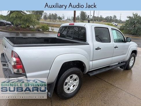 Used 2011 Toyota Tacoma 4x4 Double Cab w/ SR5 Pkg #2 w/JBL Audio image 4