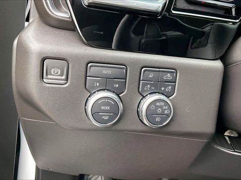 Used 2024 GMC Sierra 1500 SLT w/ SLT Premium Package image 14