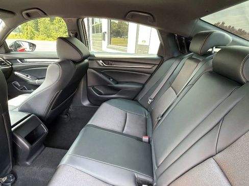 Used 2018 Honda Accord Sport image 35