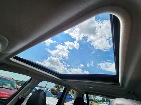 Used 2023 Subaru Forester Limited image 34