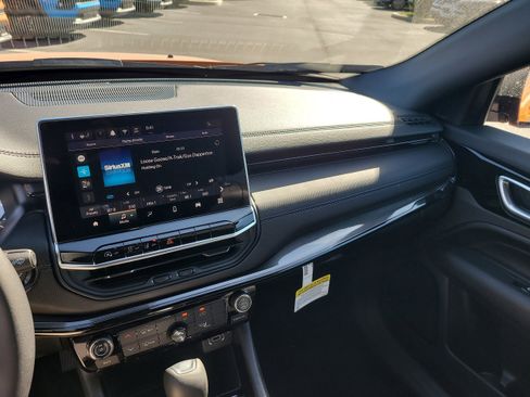 New 2026 Jeep Compass Latitude image 15