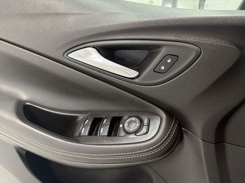 Certified 2025 Buick Encore GX Preferred FWD image 20