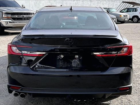 Certified 2025 Toyota Camry SE image 5