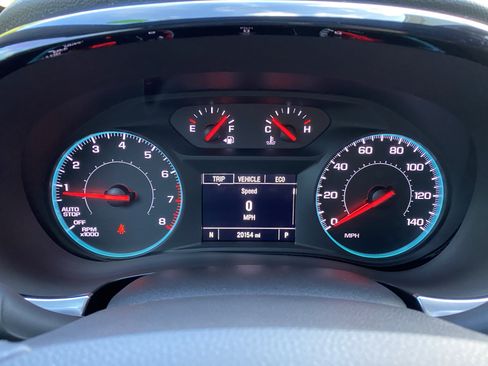 Used 2023 Chevrolet Traverse LT FWD image 21