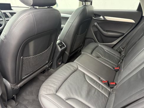 Used 2015 Audi Q3 2.0T Premium Plus w/ Driver Assistance Package image 18