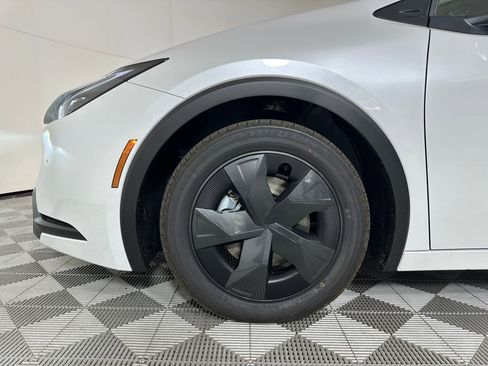 New 2026 Toyota Prius SE image 10