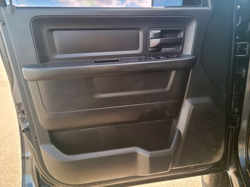 Used 2014 RAM 1500 Express image 8