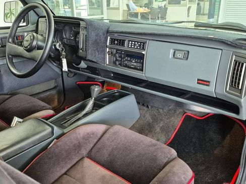 Used 1991 GMC Sonoma AWD/4WD image 24
