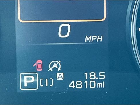 Used 2024 Subaru Crosstrek 2.0i Premium image 12