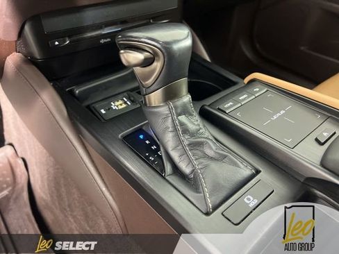 Used 2020 Lexus ES 350 w/ Accessory Package 2 FWD image 30