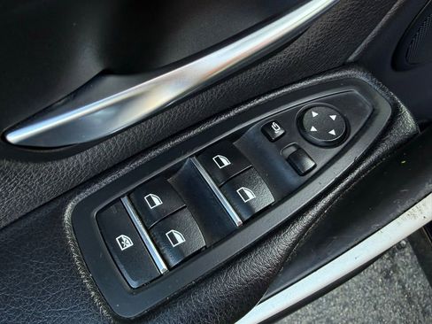 Used 2018 BMW 320i Sedan image 20