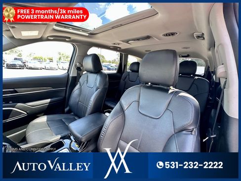 Used 2022 Kia Telluride EX w/ EX Premium Package image 12
