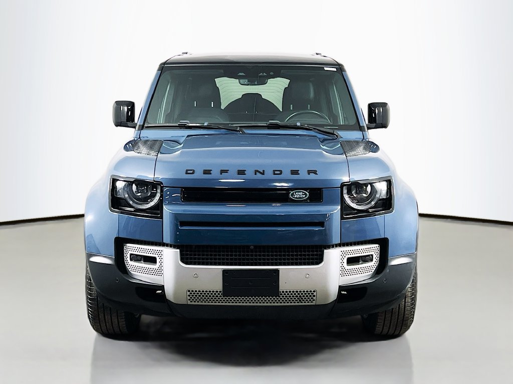 Used 2022 Land Rover Defender 110 S AWD/4WD image 2