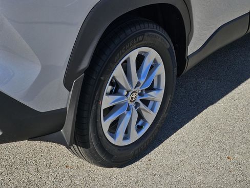 New 2026 Toyota Corolla Cross LE image 8