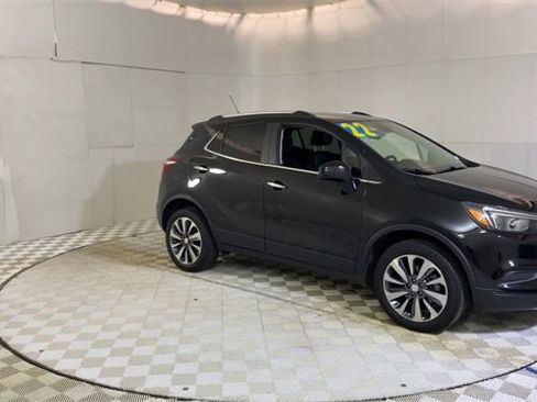 Used 2022 Buick Encore Preferred w/ Safety Package image 2