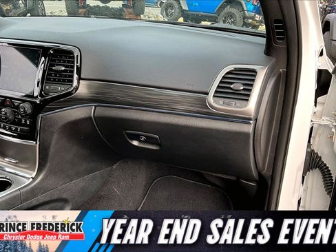Used 2020 Jeep Grand Cherokee Limited image 13