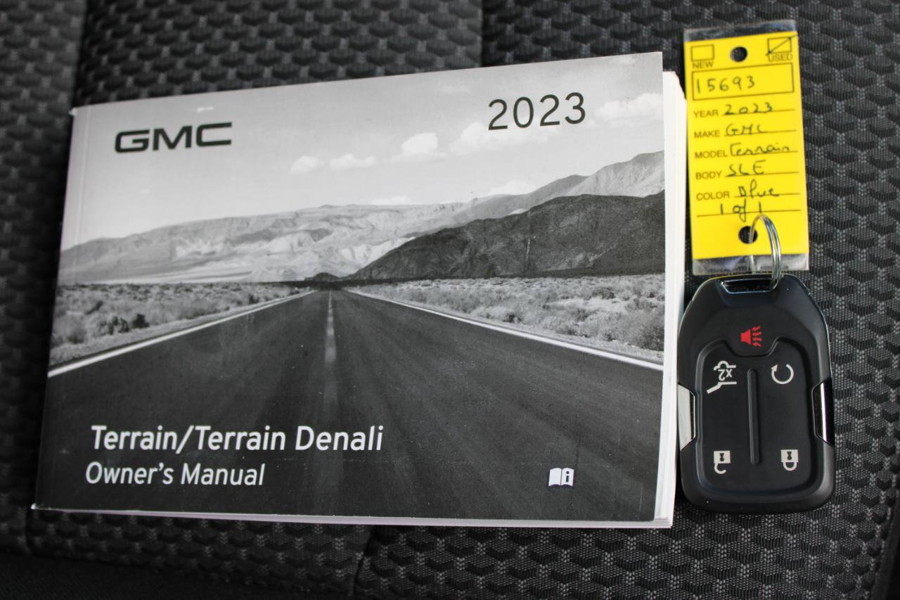 Used 2023 GMC Terrain SLE w/ Driver Convenience Package AWD/4WD image 48
