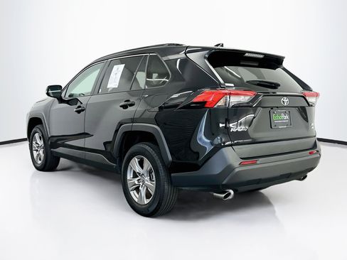 Used 2025 Toyota RAV4 XLE AWD/4WD image 5