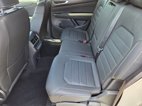 New 2026 Volkswagen Atlas Cross Sport SEL AWD/4WD image 8