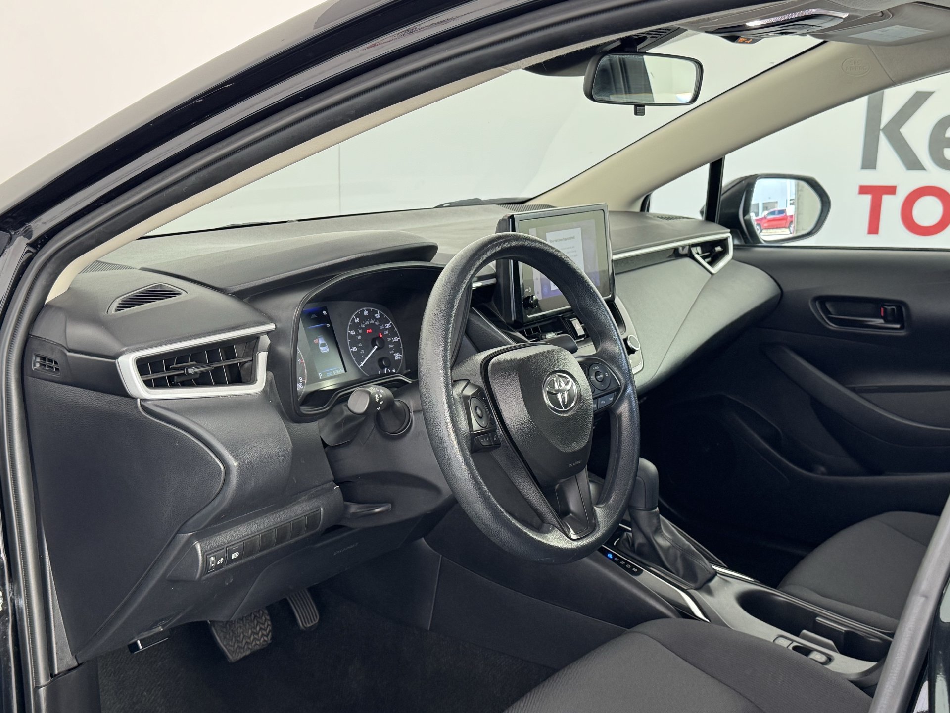Certified 2025 Toyota Corolla LE FWD image 15