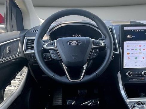 Used 2024 Ford Edge SEL w/ Convenience Package AWD/4WD image 8