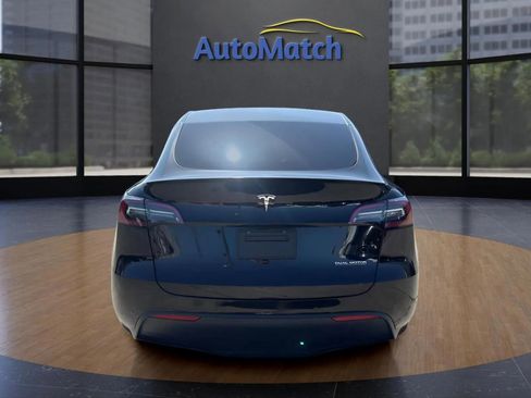 Used 2022 Tesla Model Y Performance AWD/4WD image 9