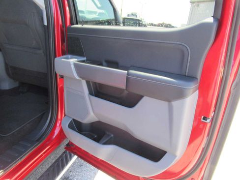 Used 2022 Ford F150 XLT w/ Equipment Group 302A High AWD/4WD image 18