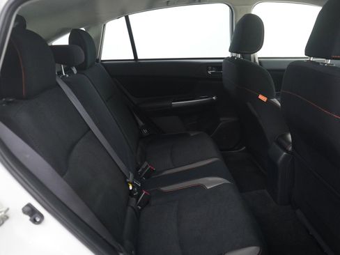 Used 2017 Subaru Crosstrek 2.0i Premium w/ Moonroof Package image 12