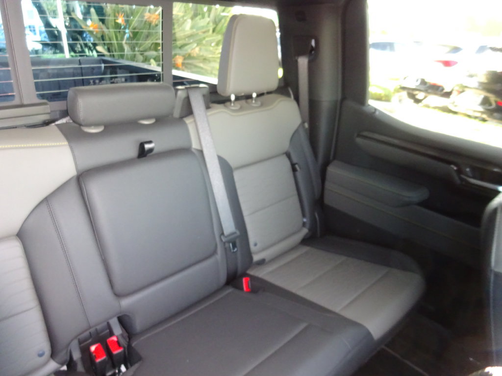 Certified 2026 Chevrolet Silverado 1500 ZR2 AWD/4WD image 18