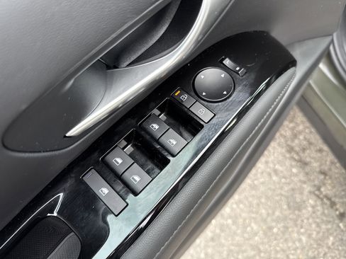 Certified 2025 Hyundai Santa Cruz Limited image 16