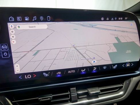 New 2026 Chevrolet Equinox EV LT image 18