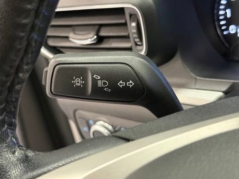 Used 2022 Ford Explorer XLT w/ Equipment Group 202A AWD/4WD image 21