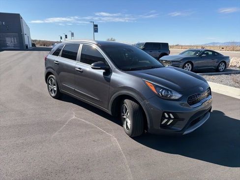 Used 2021 Kia Niro EX FWD image 7