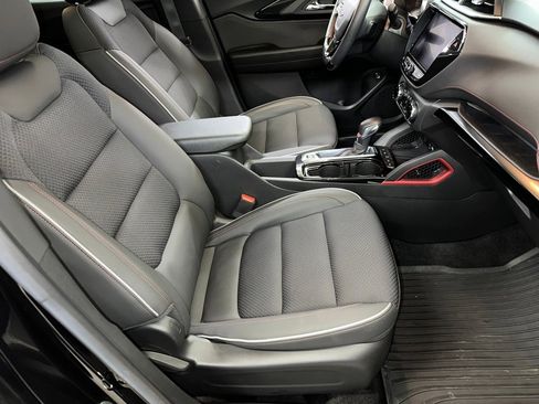 Certified 2023 Chevrolet TrailBlazer RS w/ Sun and Liftgate Package image 34