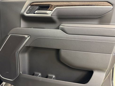 Used 2026 GMC Sierra 3500 SLE w/ Preferred Package image 28