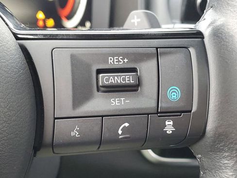 Used 2021 Nissan Rogue Platinum AWD/4WD image 26