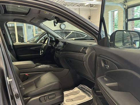 Used 2025 Honda Ridgeline RTL image 26