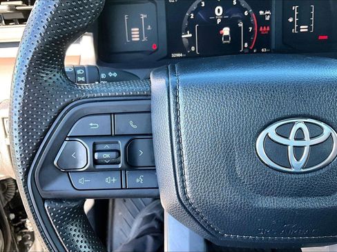 Certified 2024 Toyota Tacoma SR5 image 17