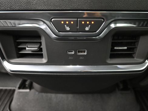 New 2026 Chevrolet Silverado 2500 LTZ w/ LTZ Convenience Package AWD/4WD image 25