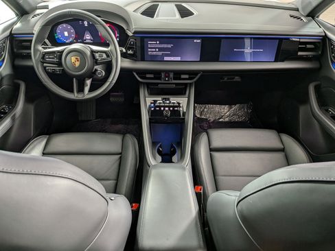 Certified 2025 Porsche Macan 4 Electric AWD/4WD image 24