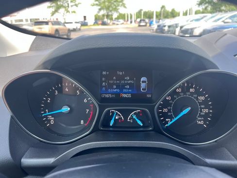 Used 2018 Ford Escape SEL FWD image 11