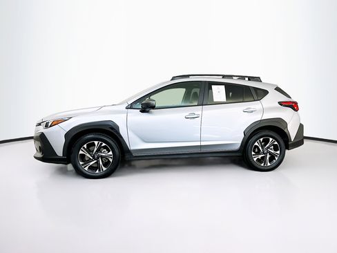 Used 2024 Subaru Crosstrek 2.0i Premium image 4