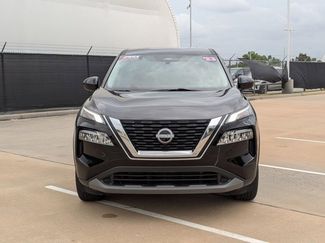 Used 2023 Nissan Rogue SV video 2