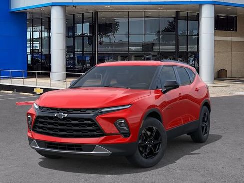 New 2026 Chevrolet Blazer LT w/ Convenience Package FWD image 6