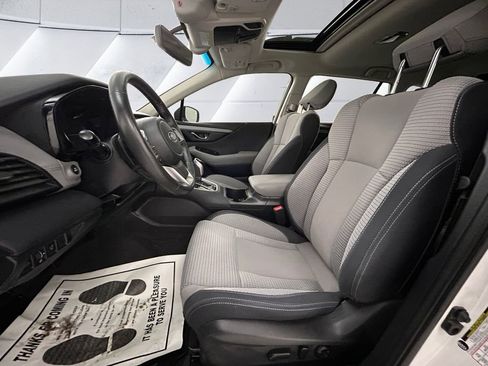 Used 2021 Subaru Outback Premium image 7