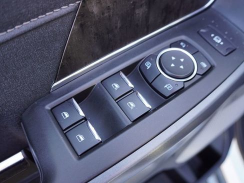 Certified 2023 Ford F350 Lariat w/ Chrome Package image 23