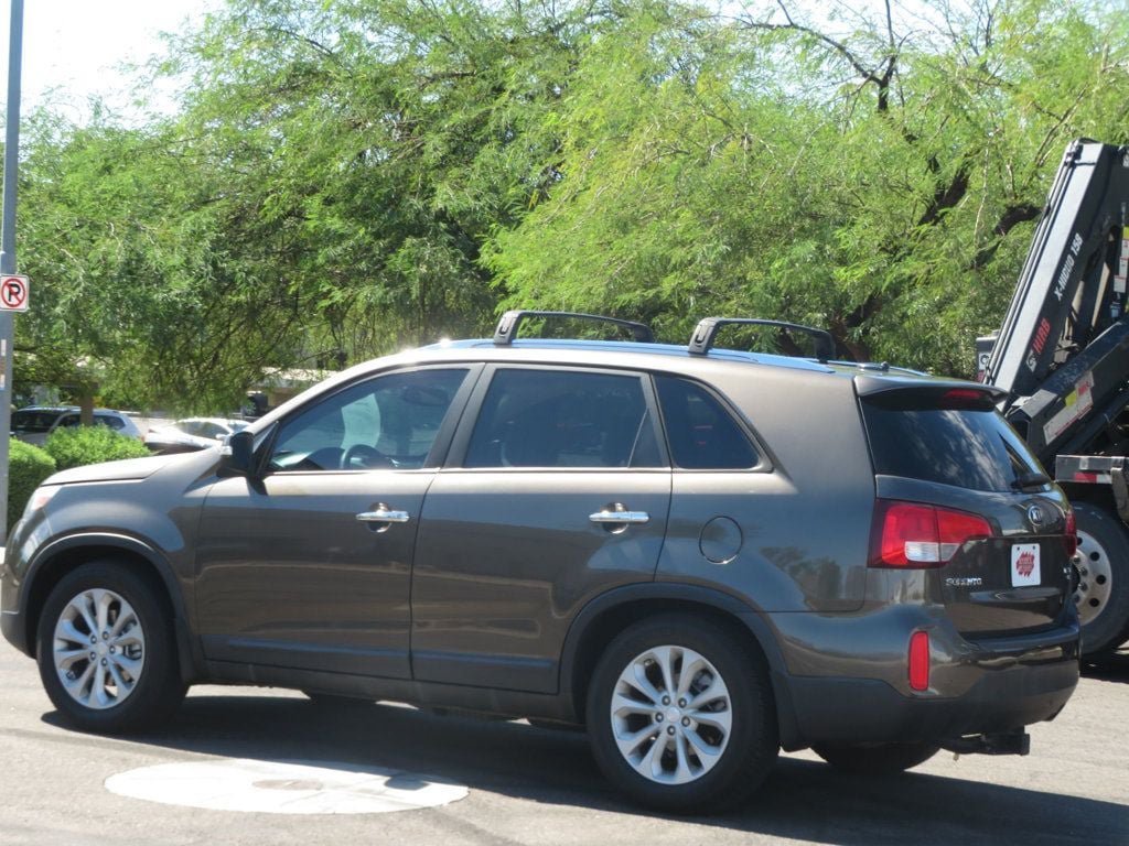 Used 2014 Kia Sorento EX w/ EX V6 Touring Package FWD image 5