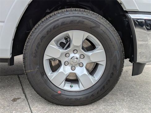 New 2026 RAM 1500 4x4 Crew Cab image 11