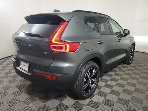New 2026 Volvo XC40 B5 Core w/ Climate Package image 6